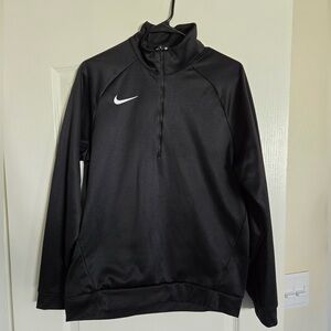 Nike Men’s quarter zip pullover